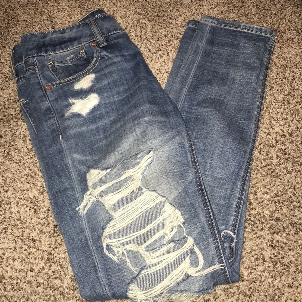 american eagle tomgirl jeans